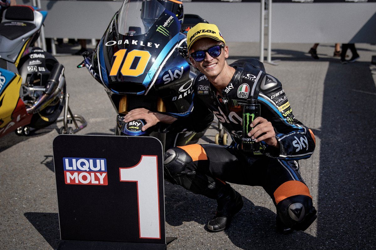 Luca Marini al parco chiuso dopo aver conquistato la pole a Brno / Vr46 Riders Academy