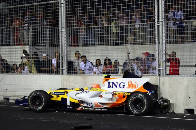 Nelson Piquet Jr a Singapore – LaPresse