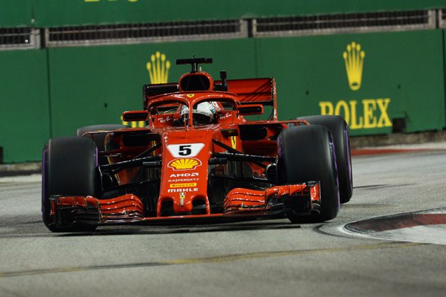 Sebastian Vettel sulla pista di Singapore – Getty images