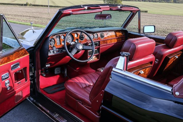 Gli interni dell’auto che fu di Frank Sinatra