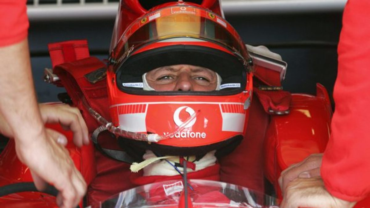 All'asta il casco di Michael Schumacher, lo indossava nel GP di Francia 2005