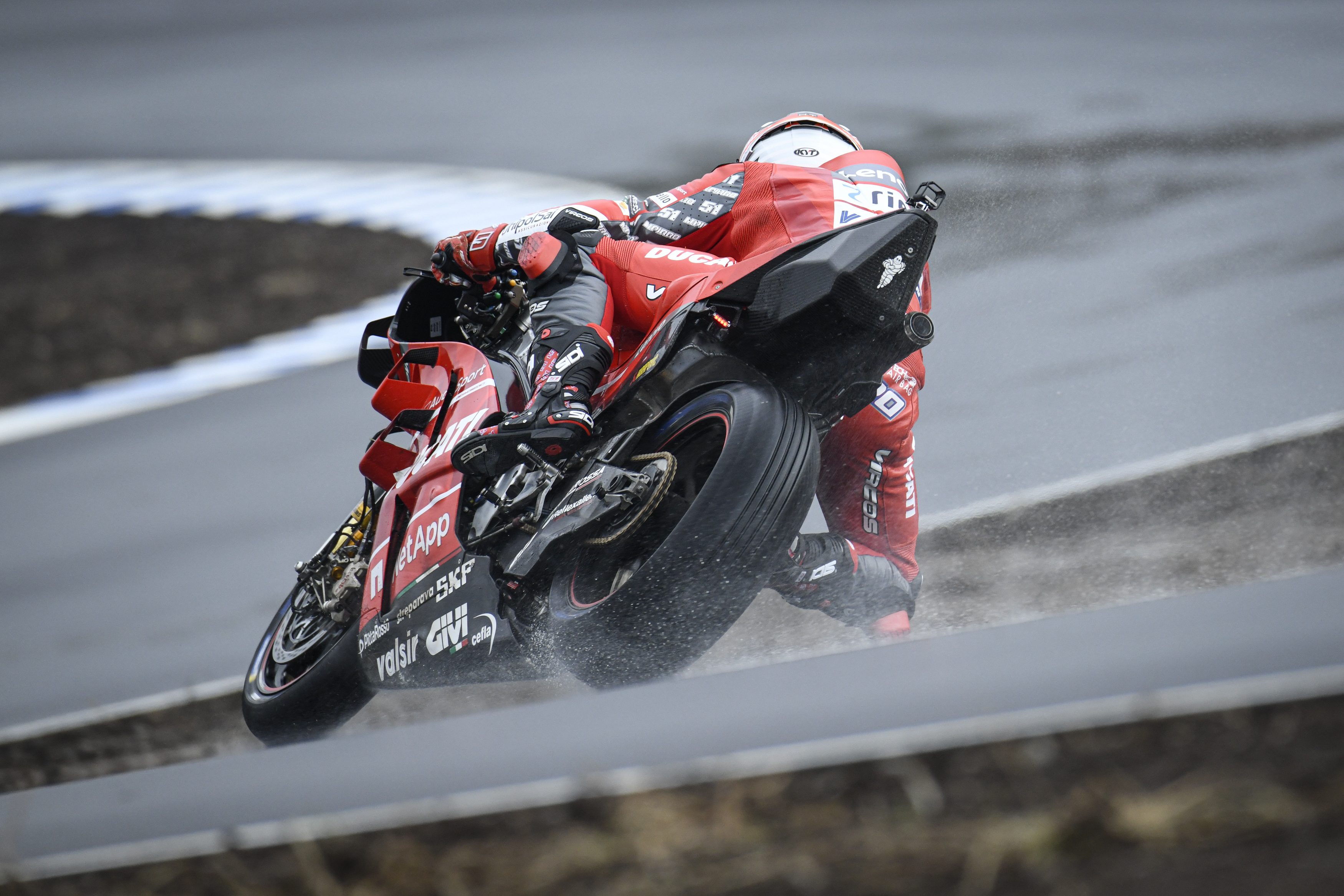 Risultato immagini per curva 17 kymiring