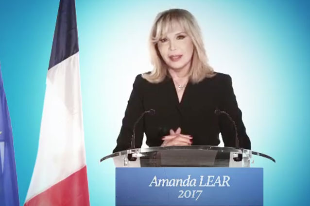 La provocazione di Amanda Lear: "Mi candido alle Presidenziali Francesi del 2017"