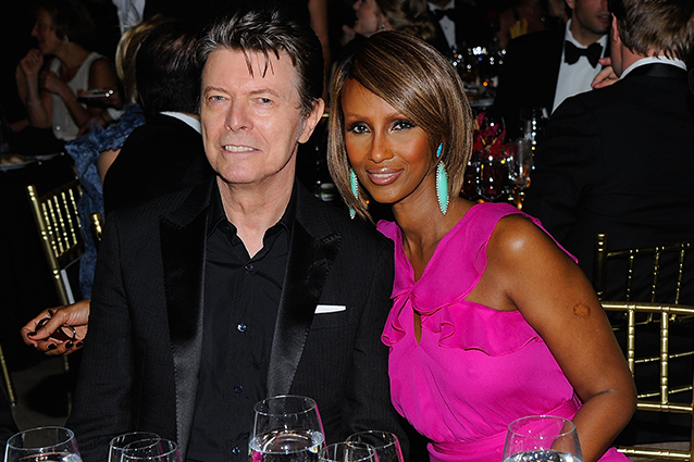 David Bowie era malato di cancro al fegato: lascia un'eredità di 230 mln di euro