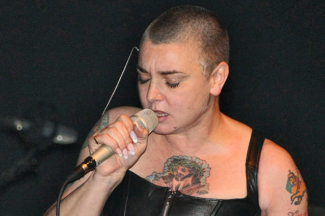 Sinead O' Connor è viva e sta bene, ritrovata dalla polizia in un hotel di Chicago