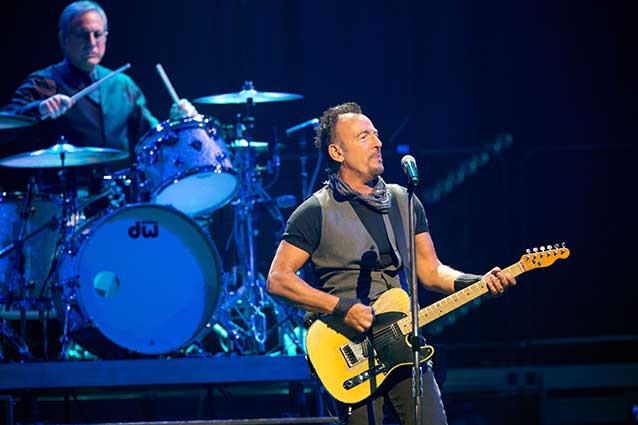 Bruce Springsteen in concerto a Parigi (Getty Images)