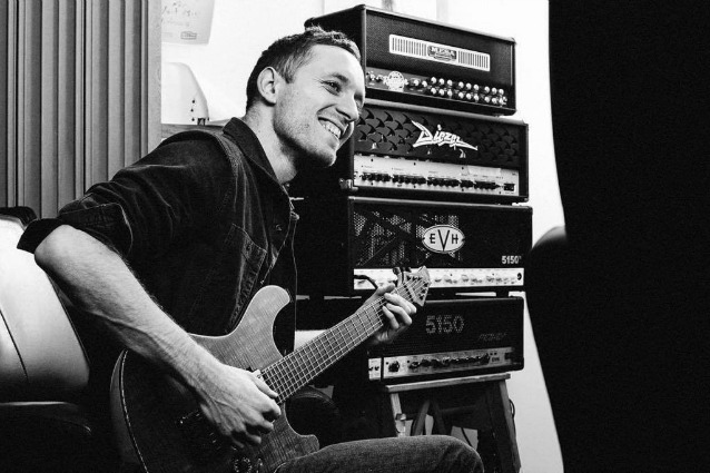 Il chitarrista degli Architects Tom Searle è morto di cancro, aveva solo 28 anni