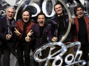 Classifica, i Pooh festeggiano 50 anni in prima posizione, Zero torna in top 10