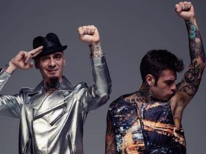 L'autoironia di Fedez e J-Ax: il nuovo album si chiamerà "Comunisti col Rolex"