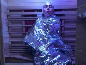 Lady Gaga ringrazia i fan dopo il post sui dolori cronici: "Sopraffatta dall'empatia"