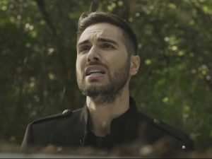 Antonio Maggio nel video di "Amore pop"