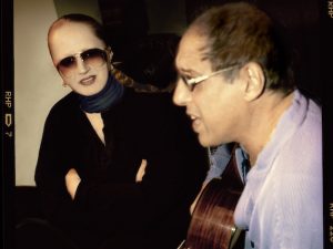 Dopo il disco di platino Mina e Celentano annunciano il nuovo singolo "A un passo da te"
