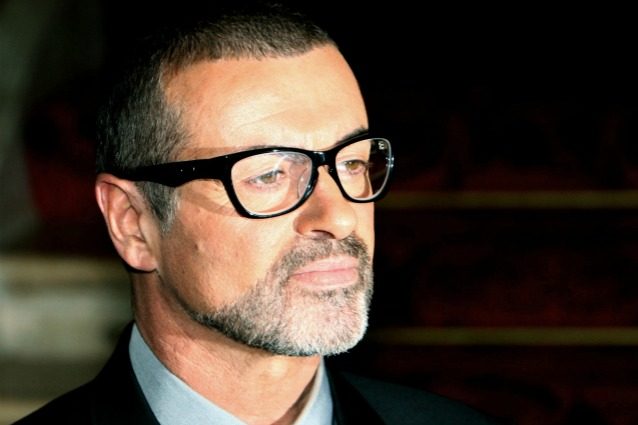 "George Michael è freddo, blu, è morto": la drammatica telefonata del fidanzato ai soccorsi