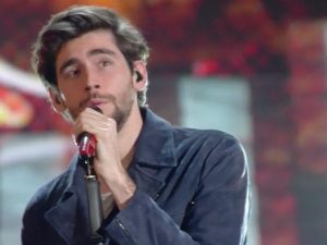 Sanremo 2017, il medley di Soler al festival, con "Sofia", "El mismo sol" e "Animal"