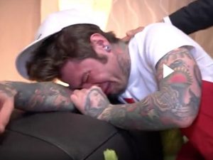"Truffa ai danni dei fan", Fedez in lacrime per lo scherzo di J-Ax e Le Iene