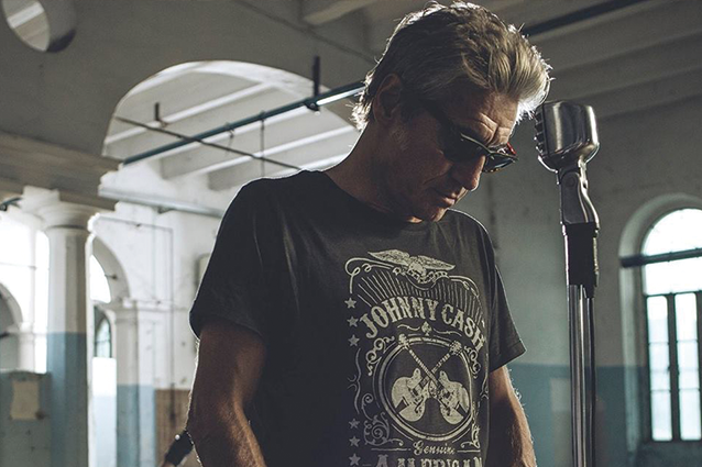 Problemi per Ligabue, sospeso il tour: "Mi hanno diagnosticato la malattia di chi canta"