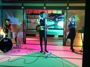 I The Kolors anticipano l'uscita del singolo: ascolta e guarda "What Happened Last Night"