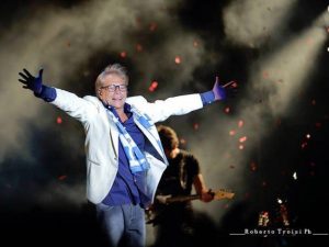 Nino D'Angelo, 60 anni al San Paolo: "Una grande festa popolare con tutti i miei successi"