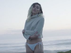 Miley Cyrus, il significato di "Malibu", nuovo singolo della cantante