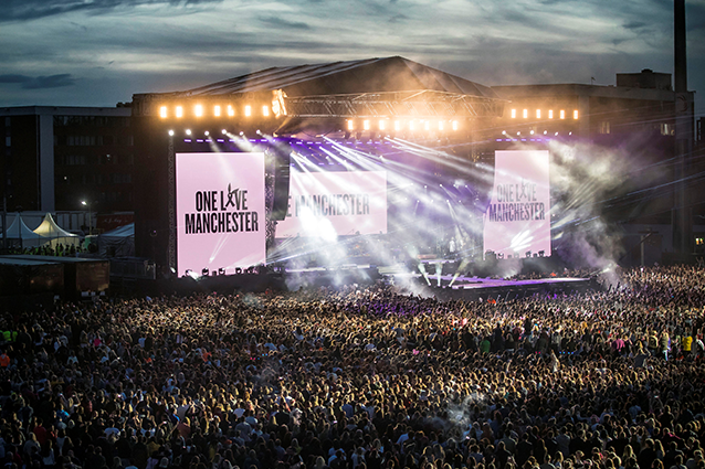 I momenti più emozionanti di One Love Manchester, il concerto evento di Ariana Grande