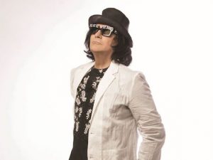 Classifica indie, ancora Mario Venuti primo, salgono Thegiornalisti e Renato Zero