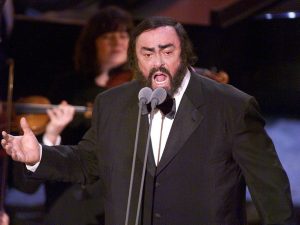 luciano-pavarotti
