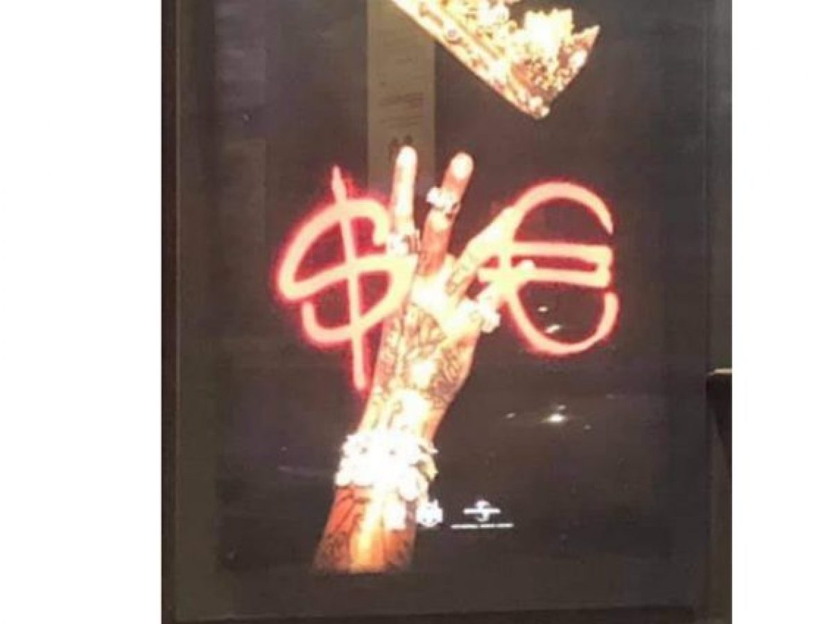 Sfera Ebbasta Sono Uscite Le Prime Immagini Della Copertina Del Prossimo Album sfera ebbasta sono uscite le prime