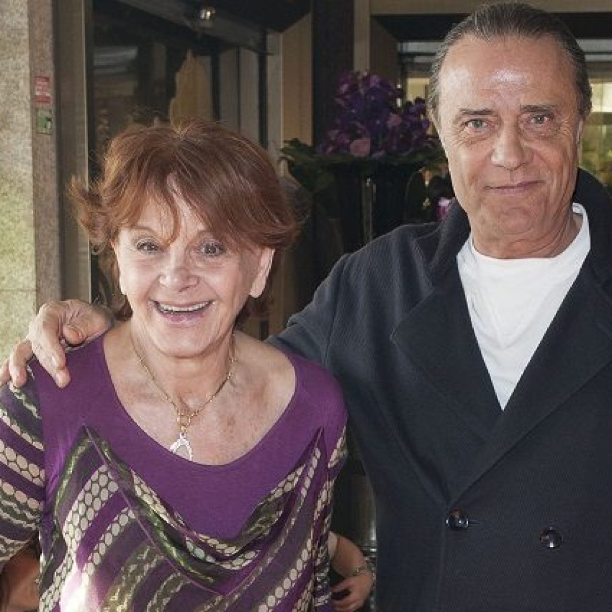 Nada Ovcina Moglie Di Gianni Nazzaro Non Avevo Soldi Per I Funerali I Vip Che L Hanno Aiutata