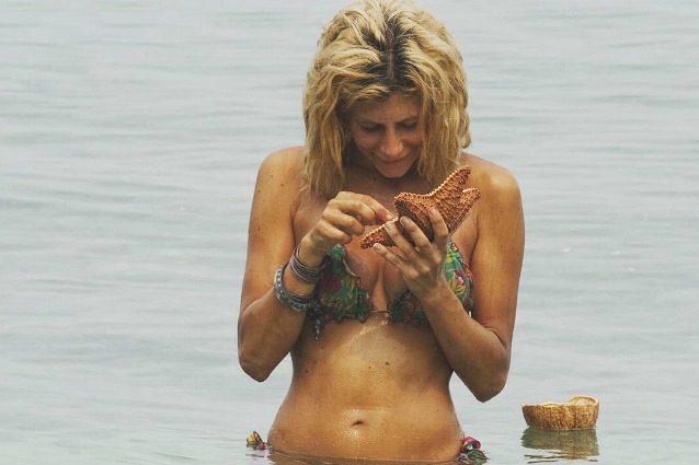 Isola dei famosi, Paola Caruso svela: "Da bambina ero grassa, sembravo l'omino Michelin"