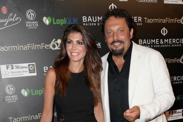 Enrico Brignano: "Ho dedicato parte della mia vita al successo, ora un figlio con Flora"
