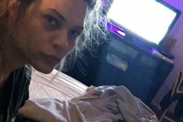 Laura Chiatti "sconvolta" dopo il parto, la prima foto col piccolo Pablo