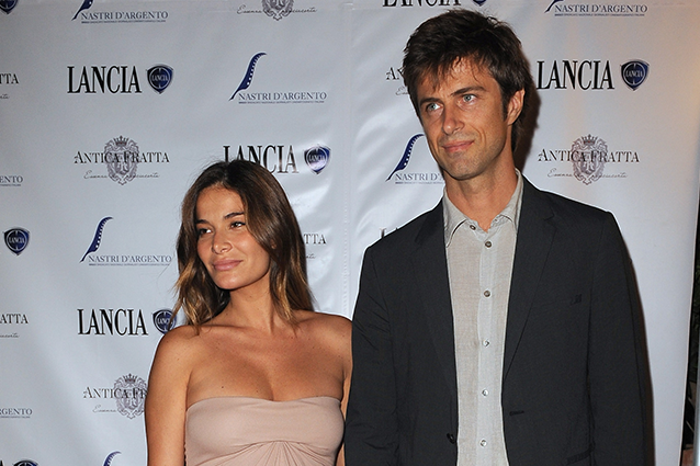 La vita felice di Kim Rossi Stuart: "Cinque anni d'amore con Ilaria e mio figlio"