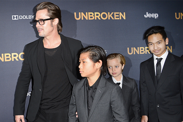 Brad Pitt nega abusi sui figli e il dipartimento smentisce: "Nessuna indagine in corso"