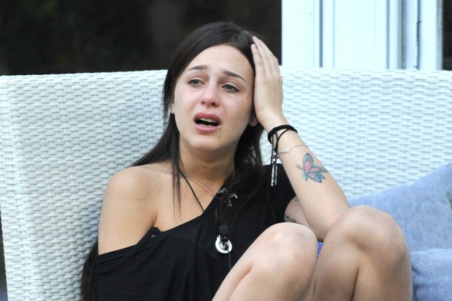 Gf Vip, Asia Nuccetelli in lacrime: "Giulia De Lellis è invidiosa di me, odio la falsità"