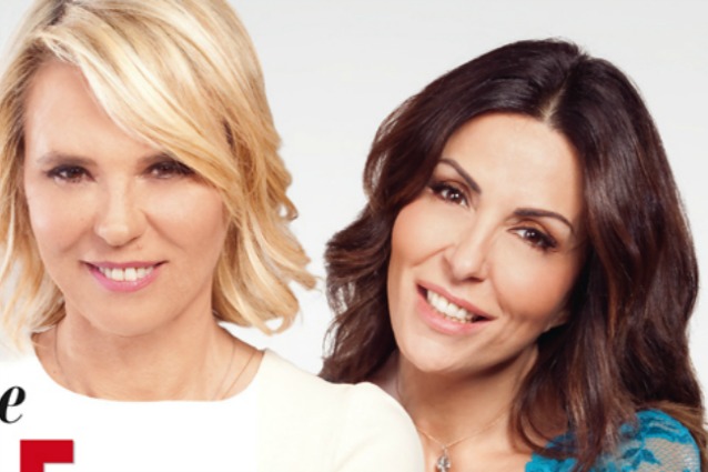 Sabrina Ferilli su Maria De Filippi: "Un'amica vera, c'è sempre quando hai bisogno di lei"