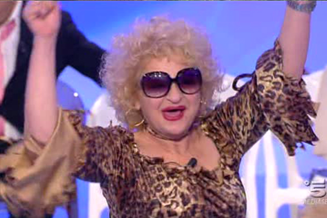Angela Favolosa Cubista si candida: "Mandatemi all'Isola dei Famosi"
