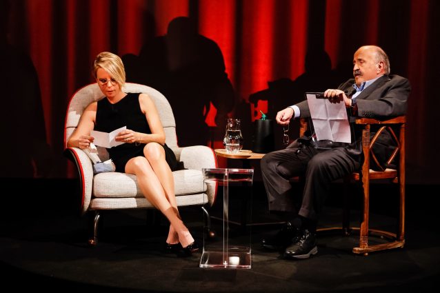 L'Intervista a Maria De Filippi, Costanzo: "Oggi vivo per mia moglie, mi emoziona"