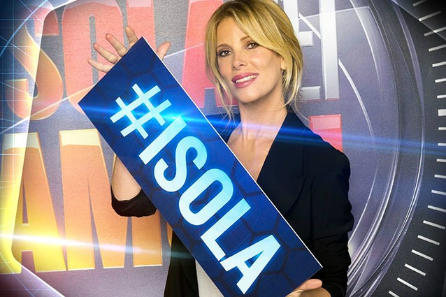 Isola dei famosi 2017: "La novità è l'isola dei primitivi, chi non si evolverà resterà lì"