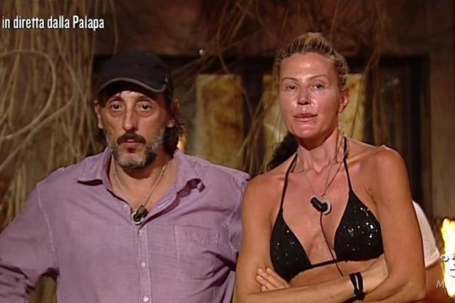Nathaly Caldonazzo deve lasciare l'Isola dei famosi per i lettori di Fanpage.it