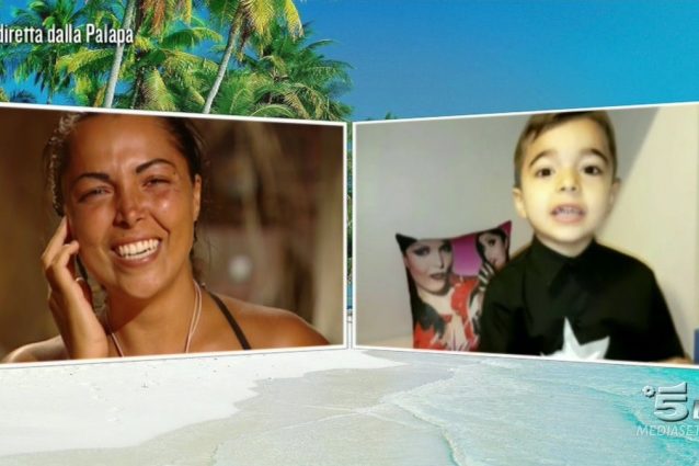 Nancy Coppola commossa per il messaggio del figlio: il piccolo Vincenzo è adorabile