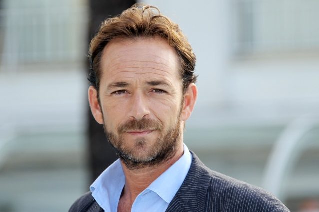 Luke Perry ha rischiato il tumore al colon: "Scoperto in tempo con la colonscopia"