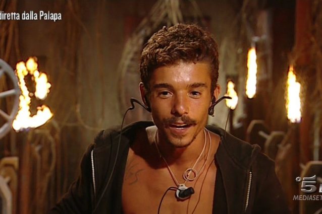 Moreno nomina a sorpresa Samantha: "A chi tocca nun se 'ngrugna"