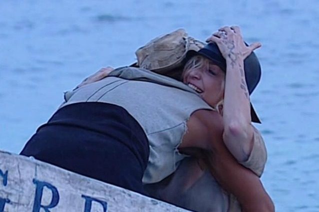 Paola Barale lascia l'Isola 2017, Raz Degan: "Vederla mi ha emozionato, tra noi c'è un legame forte"