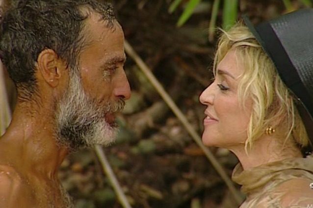 Raz Degan e la notte con Paola Barale: "Averla qui con me è un sogno, l'amore è rimasto"
