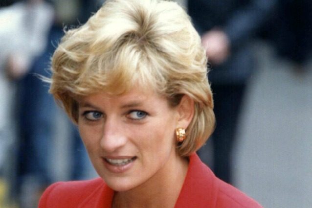 Nuova tesi sulla morte di Lady Diana: "L'auto su cui viaggiava era da rottamare"