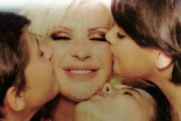 Tina Cipollari: "Per i miei figli sono severa con i vecchi di UeD, ma tifano contro Gemma"