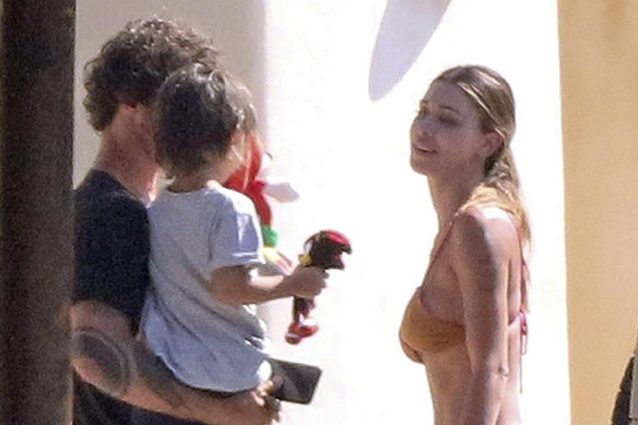 Belén Rodriguez, Stefano De Martino e il figlio Santiago.