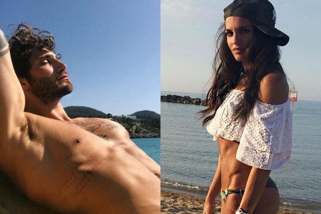 Elena D'Amario in aeroporto per volare a Ibiza, sull'isola c'è già Stefano De Martino