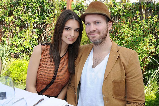 Pancia da birra e petto peloso, ecco l'uomo che ha rubato il cuore di Emily Ratajkowski