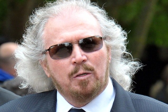 L’ex Bee Gees Barry Gibb racconta: “Tentarono di molestarmi quando avevo 4 anni”